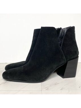 Blondo Stasia Black Suede Heeled Bootie 8M
